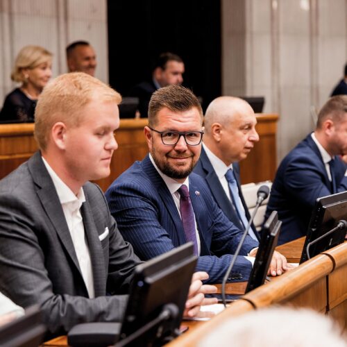 Stopka ropy a elektriny